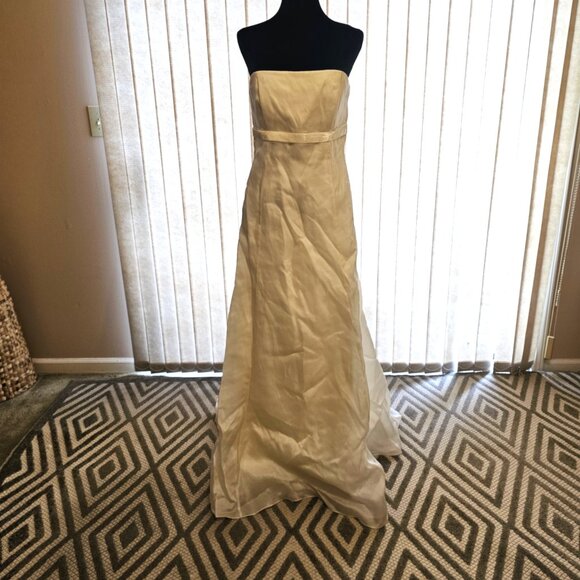 Watters & Watters Dresses & Skirts - Watters & Watters Ivory Strapless Wedding Dress 14